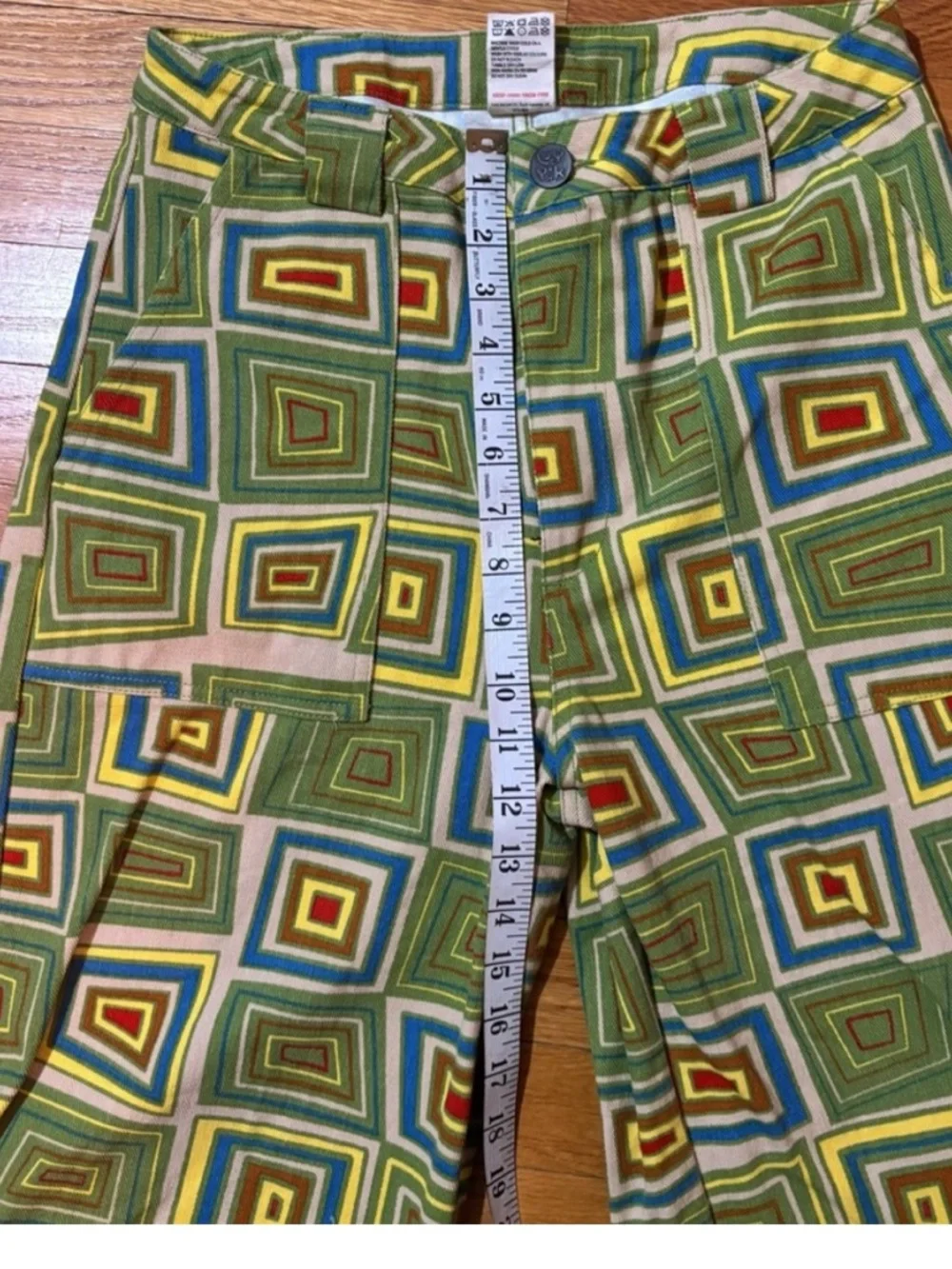 Lucy & Yak Geometric Green Square Print Pants - Picture 7 of 7